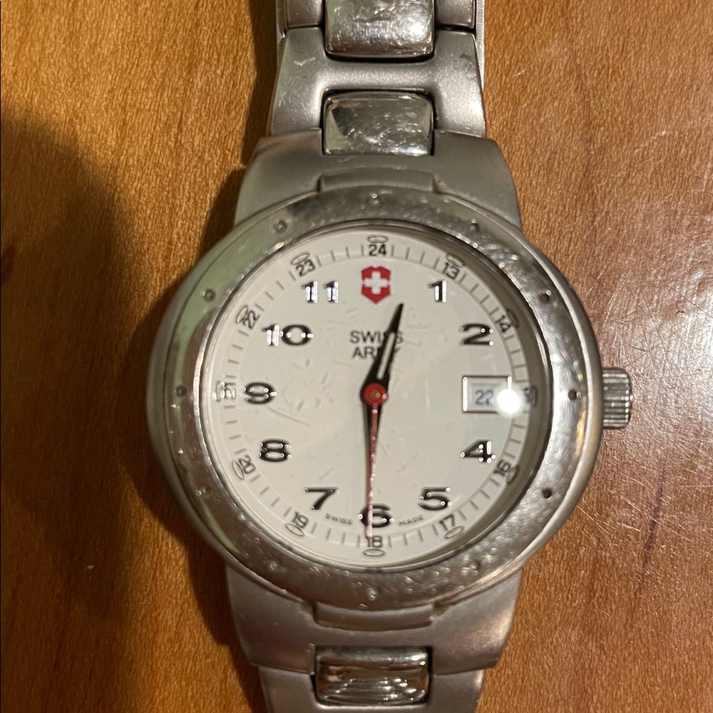 Silver Swiss Army Women's Watch - Picture 7 of 9
